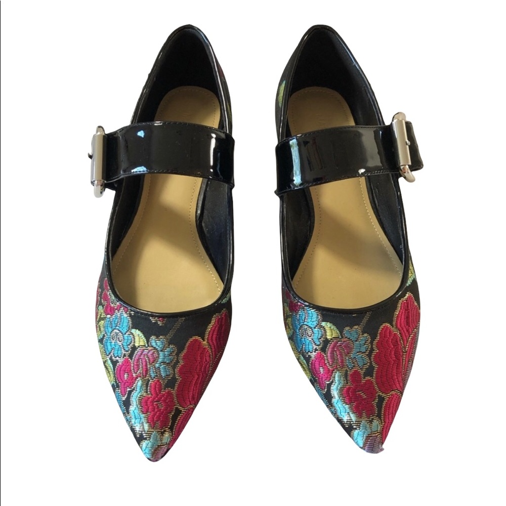 Marc Fisher Metallic Floral Flats in size 7.5